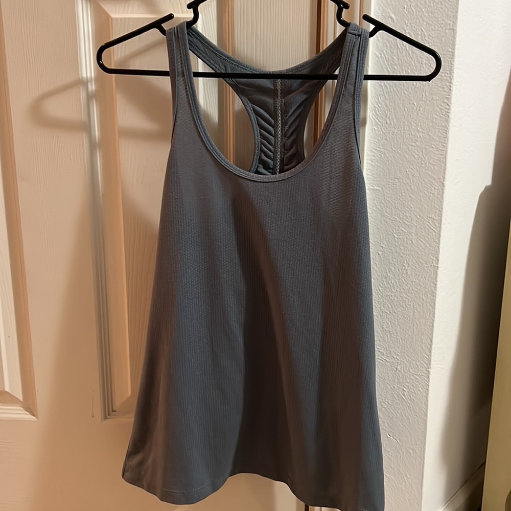 Workout Top - Picture 2 of 5